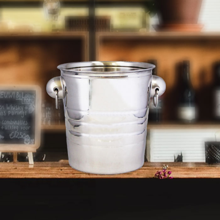 An ice bucket